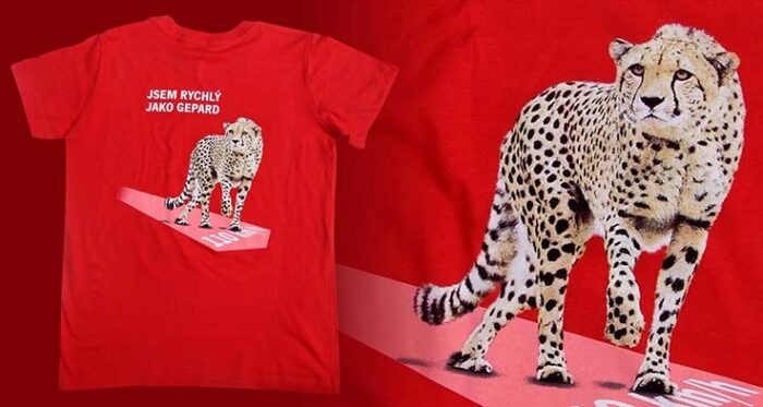 ZOO Praha. Při výběru firmy pro tisk našeho designového textilu bylo zásadní věrné převedení detailního grafického návrhu do tiskové podoby. Podmínkou byl tisk sítotiskem, prodyšnost tisku a samozřejmě příznivé ceny. Color Factory naše zadání vždy plně respekuje. Jana Krulišová, Zoologická zahrada hl. města Prahy